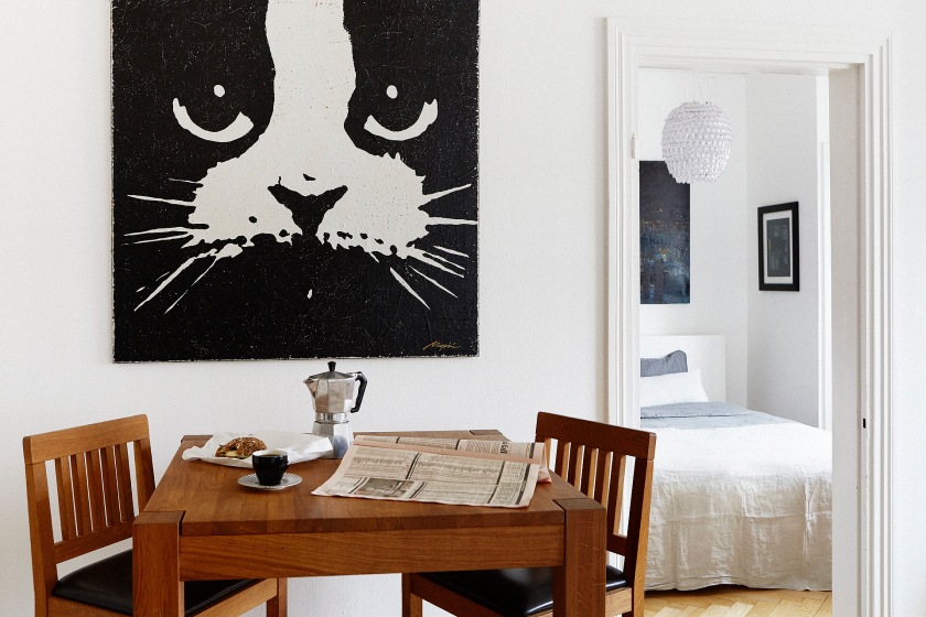katt konst köksbord sovrum kök