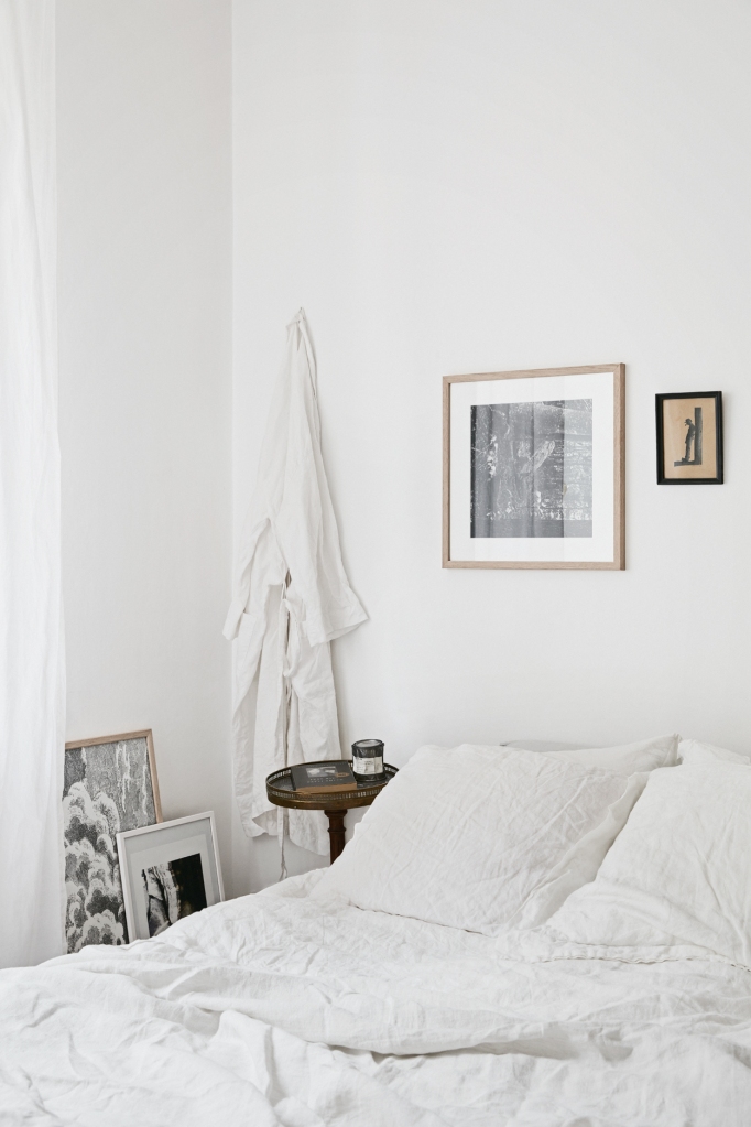 Samaritgränd Stockholm bedroom art morgonrock linnen Fantastic Frank